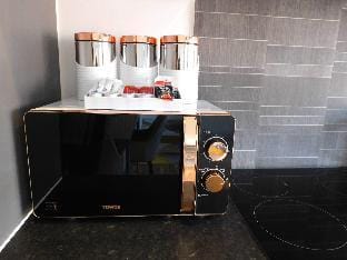 Newly refurbished 1 bed Apt in Hamilton Close to station and local amenities Apartment in Hamilton