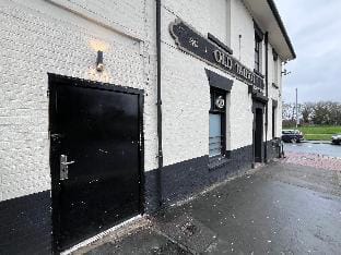 Four Studio Flats Apartment in Birmingham