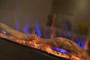 The Hideaway with Cosy Fireplace by LetMeStay Apartment in Lake Road