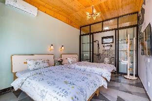 Private Twin Room with Courtyard in Ancient Town at the Foot of the Great Wall Vacation rental in Beijing