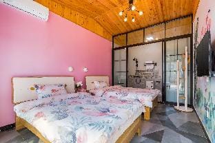 Private Twin Room with Courtyard in Ancient Town at the Foot of the Great Wall Vacation rental in Beijing