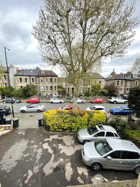 Snug Studio Apartment in Central Setting Apartment in Bristol