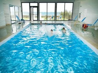 Apartment in Plougasnou with Stunning Sea Views Apartment in Plougasnou