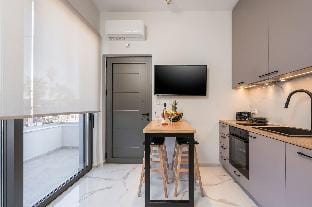 Orama Luxury Apartments︱Your 2BR Seaside Living Apartment in Agia Marina