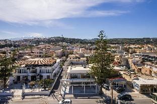 Orama Luxury Apartments︱Your 2BR Seaside Living Apartment in Agia Marina