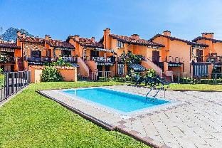 I Girasoli D10 by Wonderful Italy Apartment in Lake Garda