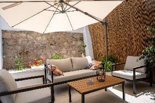 The Garden of Zephyrus - Halepa Apartment in Chania