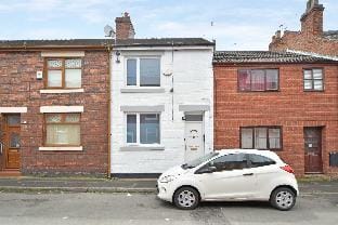 Sapphire Apartment | One Bedroom Apartment Apartment in Crewe