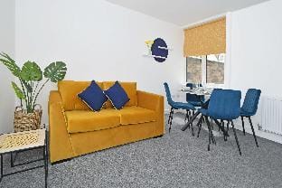 Sapphire Apartment | One Bedroom Apartment Apartment in Crewe