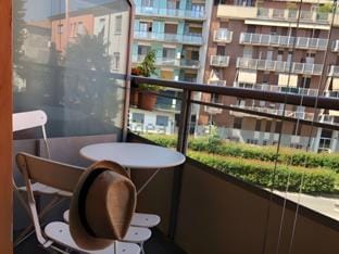 Cozy harbor for a short stay Apartment in Milan