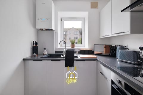 Dee Street Stay - SJA Stays - Modern 2 Bed Apartment Apartment in Aberdeen