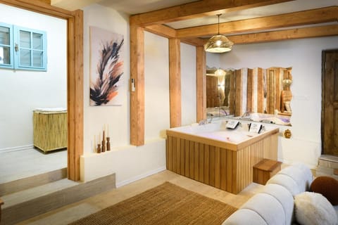 RIDE AND STAY Hotel in Cesme