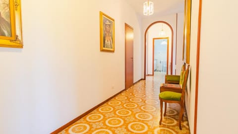Tra Cielo e Terra - Italian Homing Apartment in Desenzano del Garda