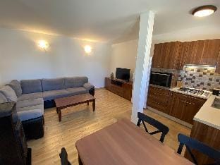 Cozy Apartment Crno Apartment in Zadar