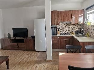 Cozy Apartment Crno Apartment in Zadar