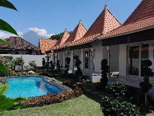 Maha Rama 2 Apartment in Abang