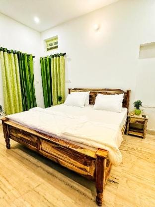 The 2 Tree Stylish Studio Suite in Heart of City Vacation rental in Jaipur