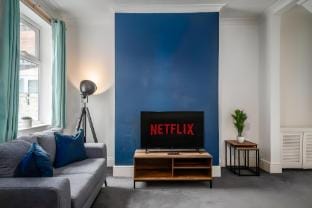 Cosy 4 BR Alberta House Apartment in England