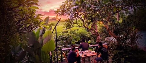 Sunset Shade Villa Hotel in Sukawati