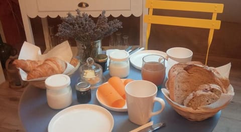 Au pied de la colline Bed and Breakfast in Hauts-de-France