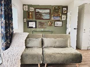 Ty Ray Penmaes - Home Bungalow in Rhayader Vacation rental in Rhayader