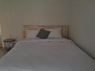 Maha Rama 4 Apartment in Abang