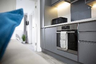 Bridge House | 1-Bed with Parking Apartment in Stratford-upon-Avon