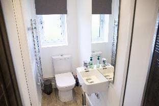 Bridge House | 1-Bed with Parking Apartment in Stratford-upon-Avon