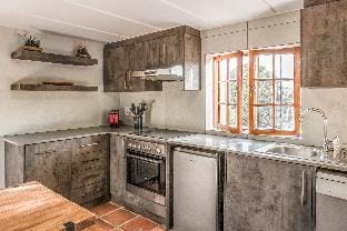 Avemore Rare Gem with Backup Power Apartment in Stellenbosch