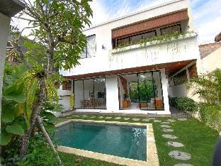 2 BR Private Spacious Villa with pool in Kedungu Villa in Kediri