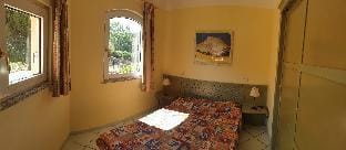 Panoramic Sea-views. Sunsets, 7 min Walk to Beach, Cottage Apartment, Terrace Apartment in Sardinia