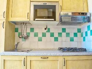 Panoramic Sea-views. Sunsets, 7 min Walk to Beach, Cottage Apartment, Terrace Apartment in Sardinia