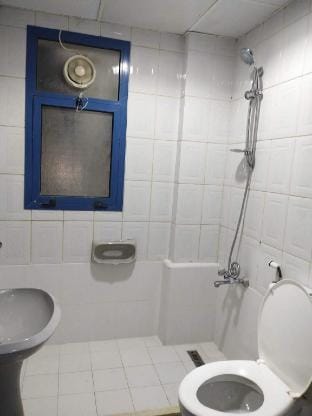 Daily Hall Men Sharing Space  Vacation rental in Dubai