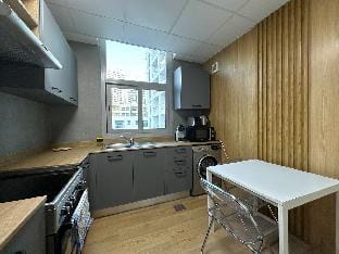 Ultra Luxury Flat Fully Upgrade w Balcony - Marina Apartment in Dubai