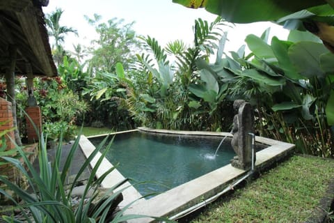 Capital O 94012 Dewa Jati House Hotel in Tampaksiring