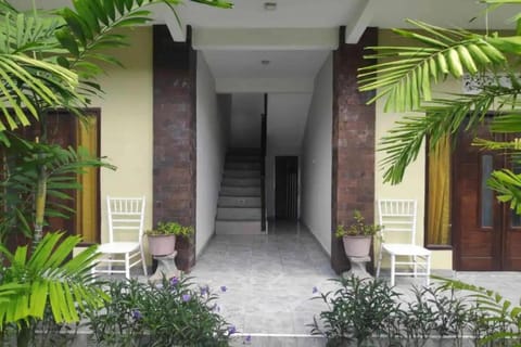 OYO 94014 The Sanya Homestay Hotel in Abiansemal