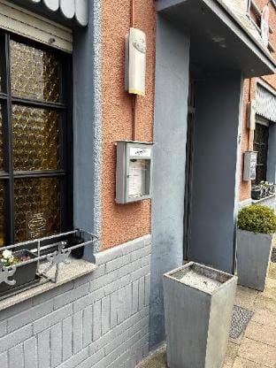 Moderne Wohnung über Restaurant Apartment in Eschweiler