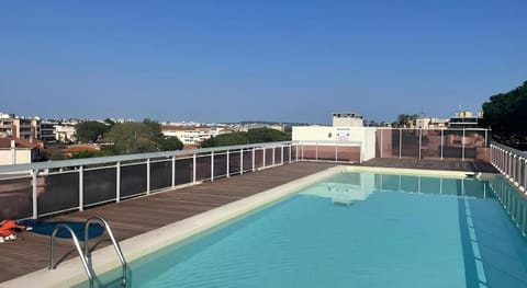 Elégant Appartement 2pièces PiscineVue mer parking Apartment in Antibes