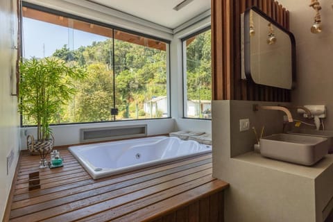 Pousada Paraíso Almada Hotel in State of Rio de Janeiro