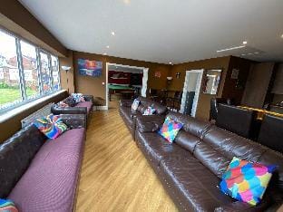 Bellvue Party House Vacation rental in Selby