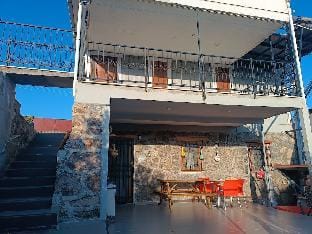 Airporta 5dk denize 20 dk mesafede klimalı taşev Villa in Izmir