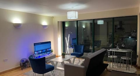 2 bedrooms, 2 bathrooms Stunning Penthouse view Apartment in Bradford