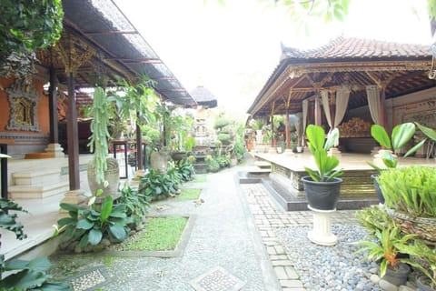 Capital O 94011 Binhari Guest House Hotel in Abiansemal