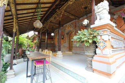 Capital O 94011 Binhari Guest House Hotel in Abiansemal