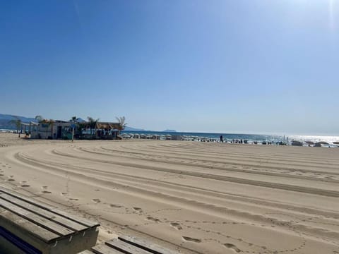 New Spacious Family Apartment 3 Bedrooms Pool 5 Min from the Sea Apartment in Alicante