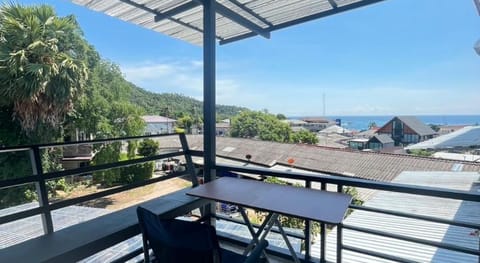K2N Guesthouse  Bed and Breakfast in Ko Tao