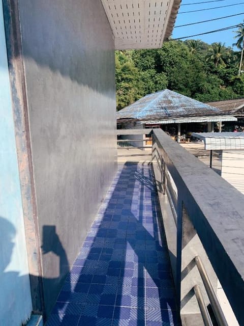 K2N Guesthouse  Bed and Breakfast in Ko Tao