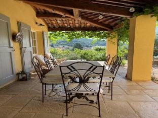 Beautiful Provencal country house in nature Vacation rental in Aups
