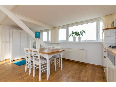 Bright Apartment Near Beach Apartment in Westkapelle