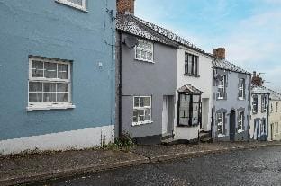 Newly refurbished 2 Bed House in a Town Centre Vacation rental in Bideford